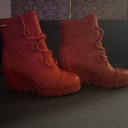 Red Sorel Boots