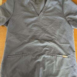 Medium Two Pocket Figs Scrub Top