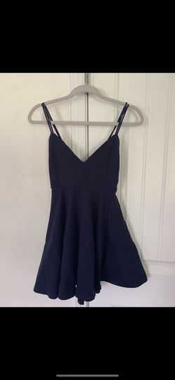 women’s navy dress