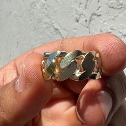 10K Gold Miami Cuban Link Ring
