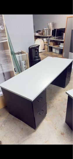 Double Pedestal Office Desks – Gray Top / Black Base