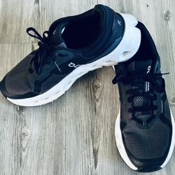 On CLOUDRUNNER 2 Womens Eclipse Black Gray Running / Sneakers Sz 10.5