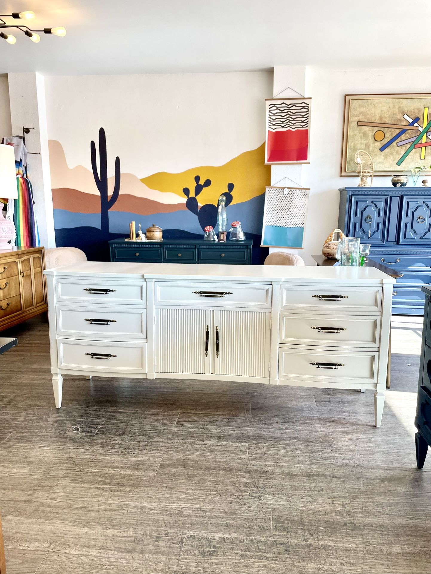 White Provincial Dresser / Buffet / Sideboard