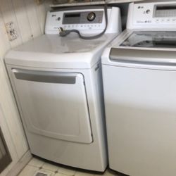 LG Washer And Dryer Electric 