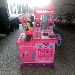 Minnie Mouse Kitchen