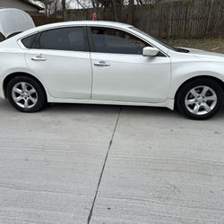 Nissan Altima, 2014