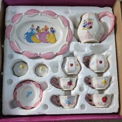 DISNEY PRINCESS Tea Searving Set