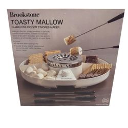 Brookstone Toasty Mallow Flameless Indoor S'mores Maker