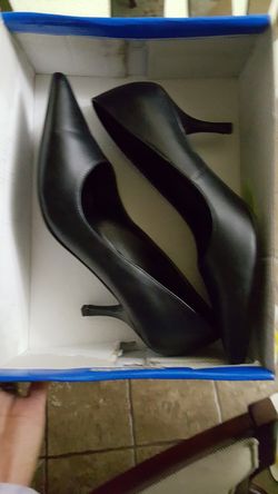 Work shoes
