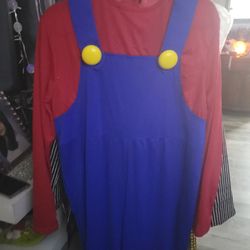 Super Mario costumes for