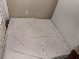 Memory foam mattress topper