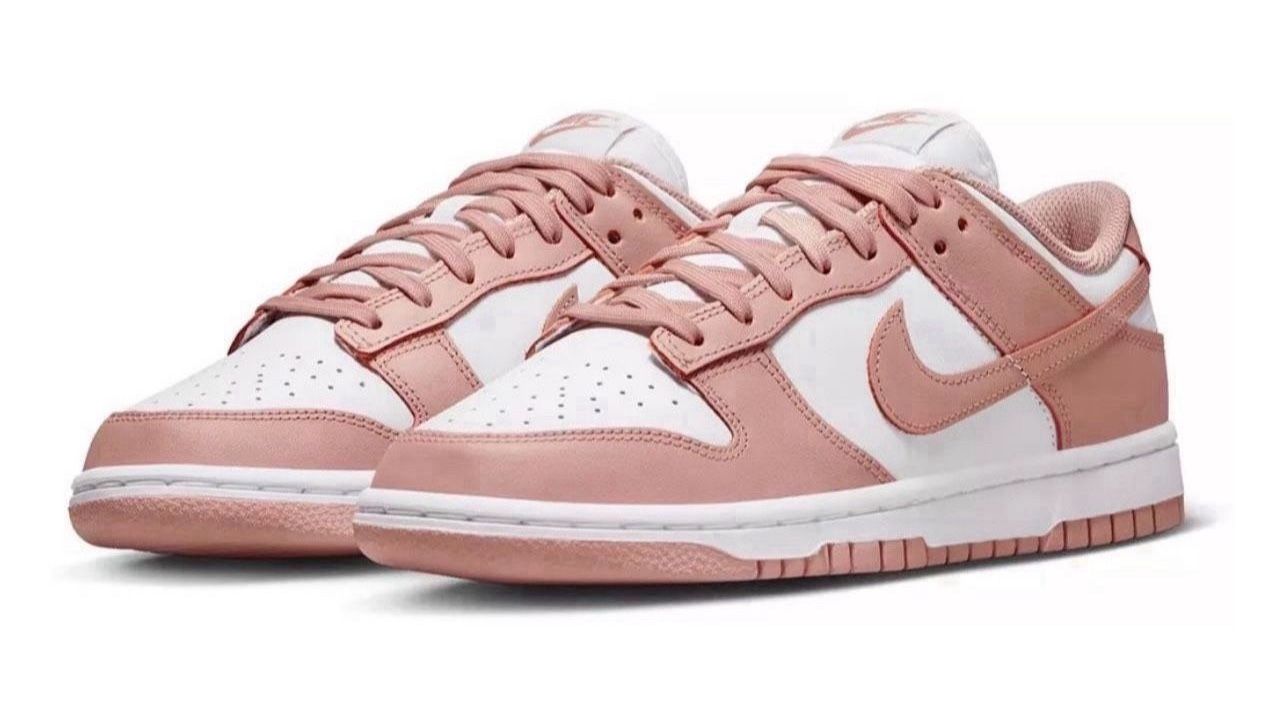 Nike Men’s Dunk Low Shoes Size 9.5