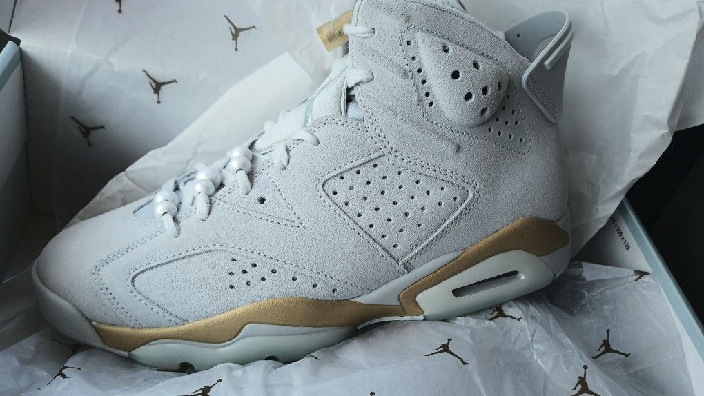 Jordan 6 Women Size 9.5