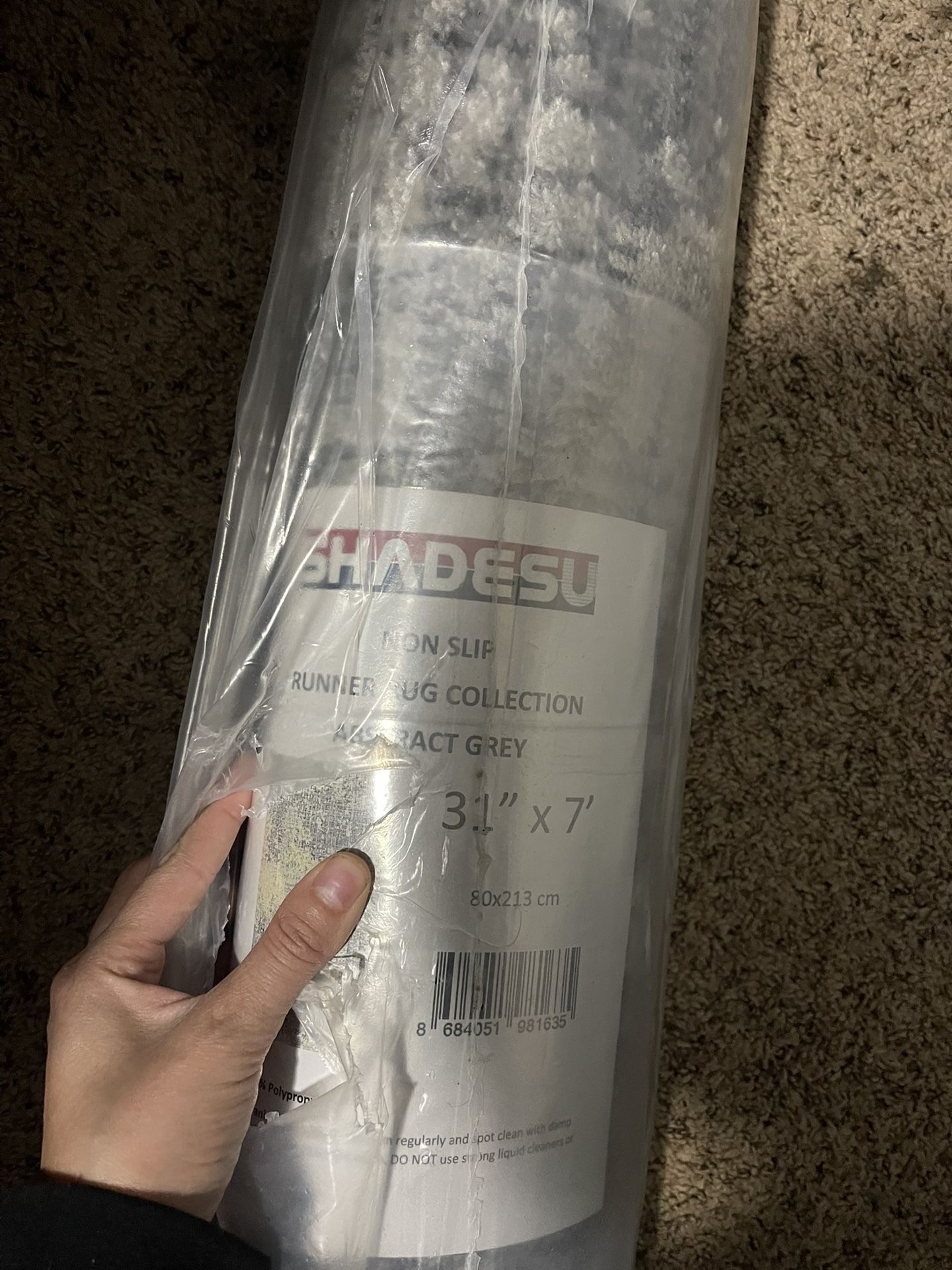 Runner rug, abstract gray