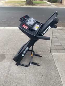 Brand new, heavy duty, automatic incline treadmill worth  $600