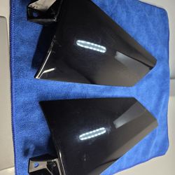 Used OEM 2025 Nissan Kicks Rear Side Spoiler / Roof Spoiler Pair 96032-7LG0A 96033-7LG0A