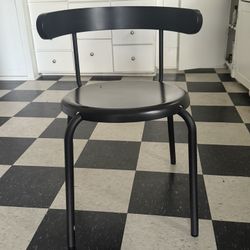 4 Dinning Chairs