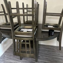 Dinning Room Table 