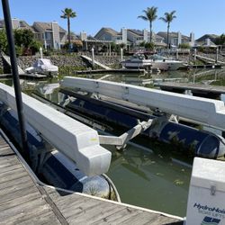(Hydrohoist) Boatlift
