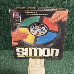 Vintage 1978 Milton Bradley Simón Says Game Classic Complete In Box Never Used. 