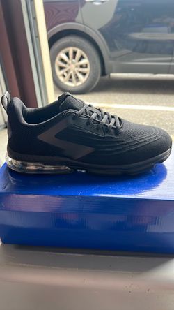 Black Low-Top Running Sneaker with Air Cushion