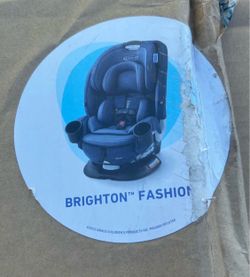 New in Box Graco Turn2Me 3-in-1 Rotating Car Seat, Brighton Fashion