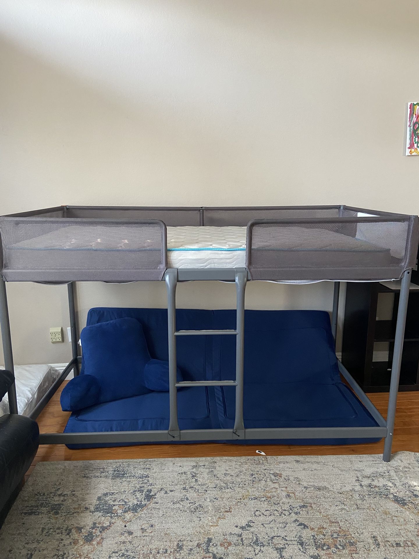Loft Twin Bed / Bunk Bed