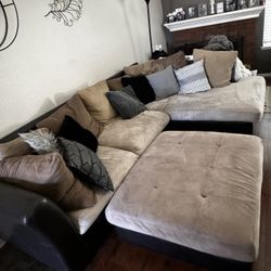 Sectional Couch With Ottoman