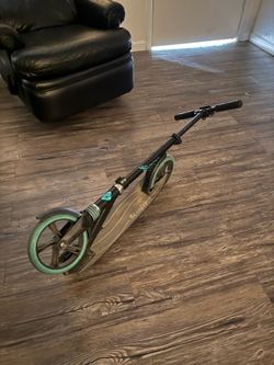 Adult size scooter
