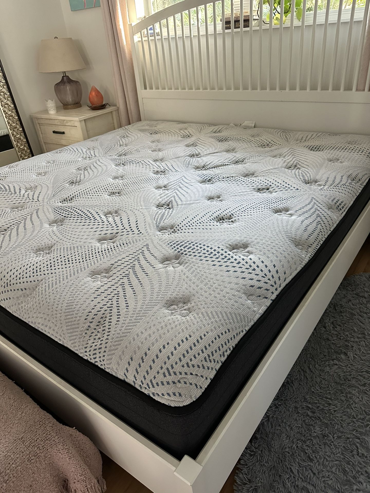 King Size Sealy Sleepys Mattress