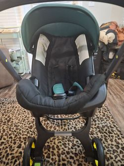 Doona Stroller/Car Seat