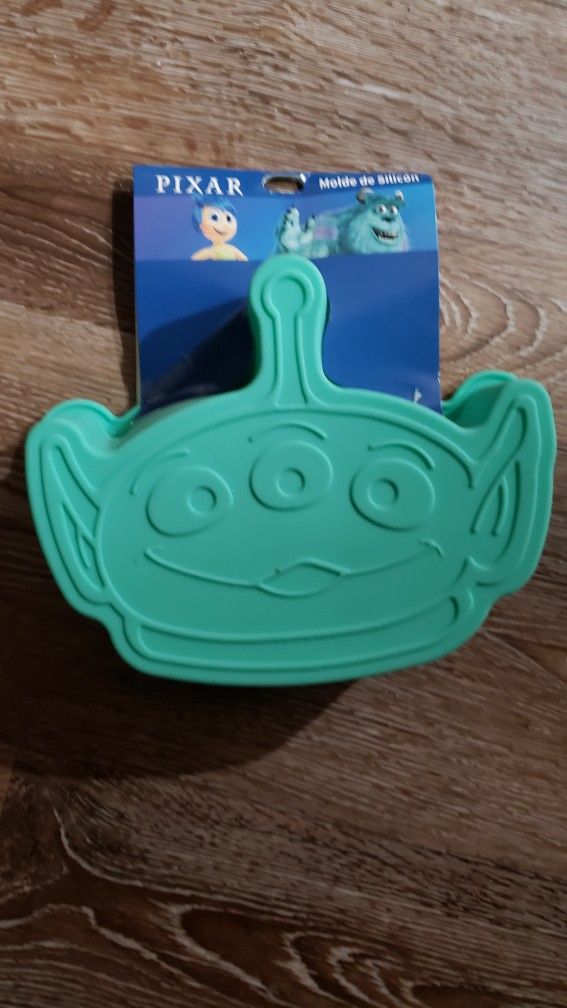 New alien silicone green mold