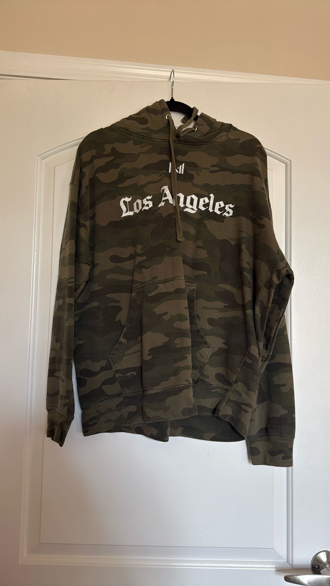 Los Angeles Army Green Camo Sweatshirt XL