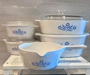 Vintage corning ware, blue corn flower 9 piece Modern Family Set #A – 390 These are all unused old stock.