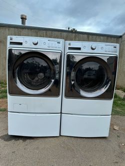 Kenmore washer and dryer laundry set