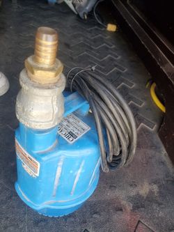 CHICAGO / SUBMERSIBLE PUMP / Model # 37952