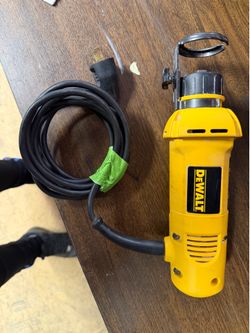 Drywall cut out tool