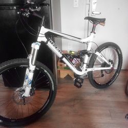 Trek Ex9 Mountain Bike 26" Full Suspension