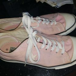 Converse Pink