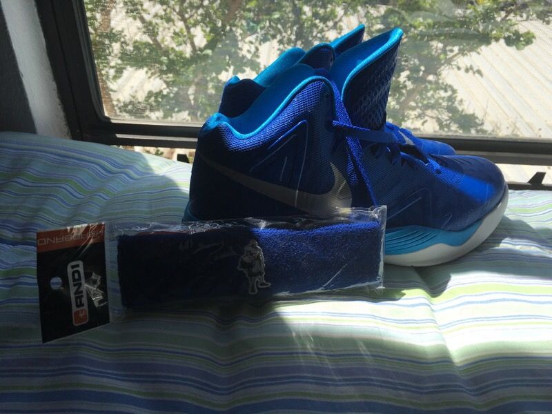 Nike hyperfuse shoes + rare And1 basketball headband