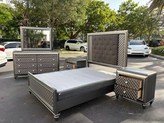 5-Piece Metallic Grey Queen Bedroom Set with Tufted Headboard