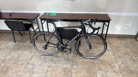 Scott Foil Aero Road Bike