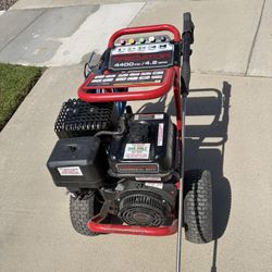 Predator 4400 PSI Pressure Washer – 4.2 GPM – Commercial Duty – $650 OBO 