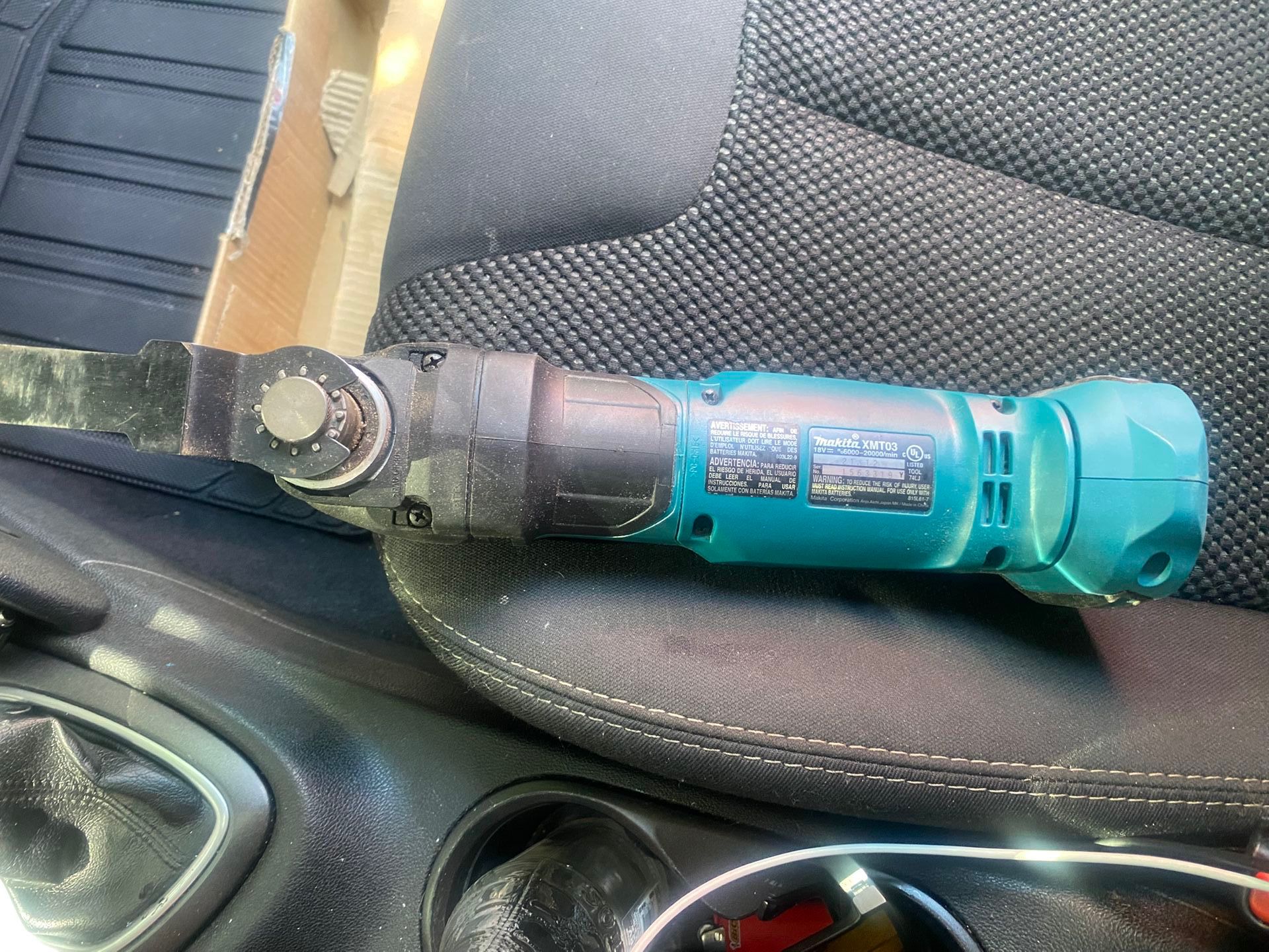 Makita Multi tool Xmt03