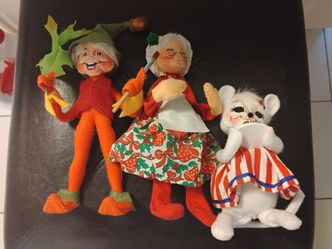 ANNALEE DOLLS