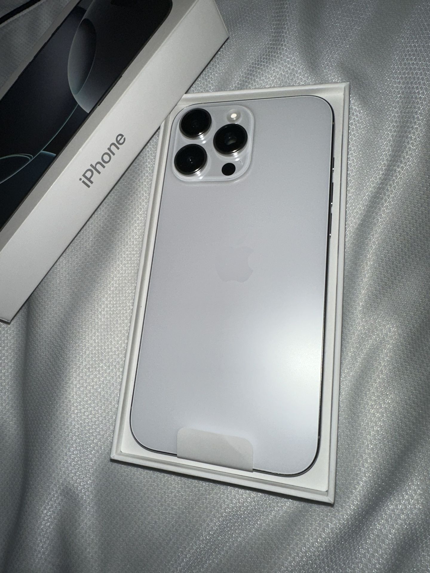 Unlocked New Apple iPhone 16 Pro Max White 512gb I Do Deliver