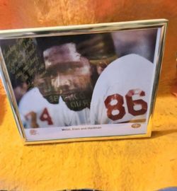 Very rare highly collectible San Francisco 49ers Cedric Hardman framed and signed autograph photo