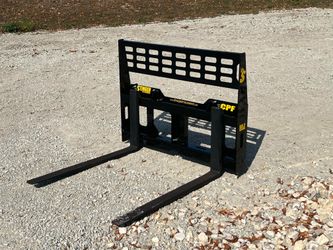 Stinger Attachments Compact Tractor Pallet Forks (CPF-48)