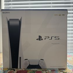PLAYSTATION 5 DISC EDITION BUNDLE 