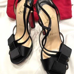 Women’s Sz 8 EU 39 Christian LOUBOUTIN Satin Black Heels 